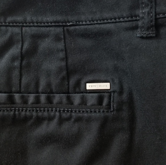 White House Black Market shorts - Picture 3 of 4